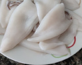 Foto del paso 1 de la receta: Calamares encebollados