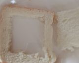 A picture of step 2 of Triangle bread bite.