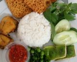 Foto langkah ke 7 dari resep Ayam goreng kremes.