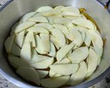 Foto del paso 3 de la receta: Torta invertida de manzana/pera 🍎 🍏/🍐