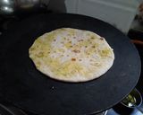 A picture of step 4 of Stuffed Kobi paratha.