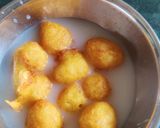 A picture of step 3 of Dahi vada (white udad dal).