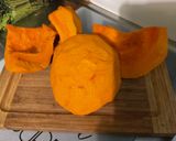 Une image de l'étape 2 de Frites de potimarron au miel et épices.