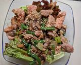 A picture of step 19 of Garlic Pork Salad/Rice Bowl.
