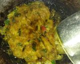 Foto langkah ke 3 dari resep Telur Dadar Daun Kelor.