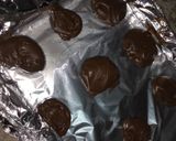 A picture of step 2 of Tastemade Nutella-Stuffed Cookies.