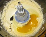 Kókuszos erdei gyümölcsös morzsasüti recept fázis 1 fotója