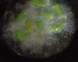A picture of step 3 of Fried chillos 🌶🌶.