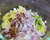 A picture of step 2 of Bread Kachori.