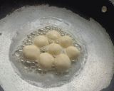 A picture of step 3 of Khoya coin gulab jamun.