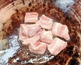 รูปขั้นตอนการทำที่ 2 ของ หมูตุ๋นซีอิ๊ว