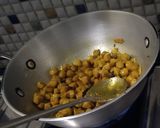 A picture of step 6 of Pumpkin and soyabean fry.