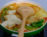 Foto langkah ke 7 dari resep Tom Yum.
