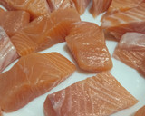 Foto del paso 2 de la receta: Lomitos de salmón y portobello