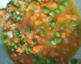 வெஜ் மேகி நூடுல்ஸ்(VEG MAGGI NOODLES RECIPE IN TAMIL) ரெசிபி ஸ்டேப் 2 புகைப்படம்
