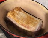 Une image de l'étape 2 de Rôti de porc en cocotte aux carottes,oignons et champignons (cuisson au four).