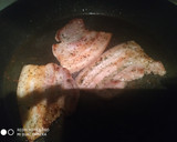 Foto del paso 3 de la receta: Montado de panceta a la plancha con queso y alioli