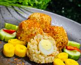 Foto langkah ke 4 dari resep Bola-bola Nasi Uduk.