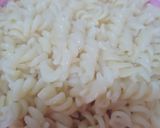 Foto langkah ke 1 dari resep "Makaroni Sosis Telur".