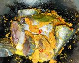 Foto langkah ke 3 dari resep Ikan Tongkol Bumbu Kuning Pedas.