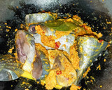 Foto langkah ke 3 dari resep Ikan Tongkol Bumbu Kuning Pedas.
