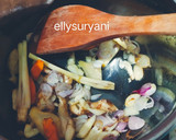 Foto langkah ke 4 dari resep Sup/Pindang Ikan Patin Bumbu Iris Yummy.