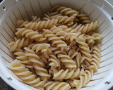 Foto del paso 5 de la receta: Pasta con camarones y flor de calabaza 🍝🦐🧀