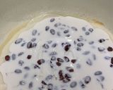 A picture of step 2 of Red Bean Glutinous Rice Cake (红豆糯米饼).