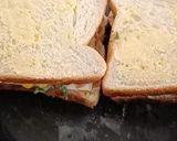 मिक्स व्हेज चीज मेयोनेज सॅन्डविच (Mix veg cheese mayonnaise sandwich recipe in marathi) रेसिपी स्टेप 5 फोटो 