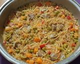Foto del paso 6 de la receta: Fideos al cava con carne en salsa (aprovechamiento)