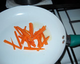 Foto del paso 2 de la receta: Salteado de verduras multicolor