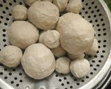 Foto langkah ke 4 dari resep *Bakso ayam tanpa b.p*.