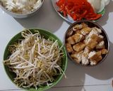 Foto langkah ke 1 dari resep Tumis tahu pong tauge kol.