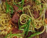 Foto langkah ke 5 dari resep Spaghetti aglio olio instan.