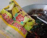 Foto langkah ke 6 dari resep Tumis Daun Singkong Rebon.
