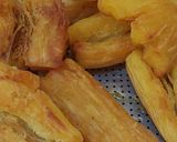 Foto langkah ke 5 dari resep Singkong Keju Goreng.
