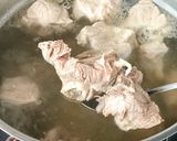 Hình bước làm 2 của món Canh Khoai Sọ Hầm Xương Heo