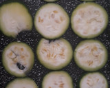 Foto del paso 4 de la receta: Zapallitos Verdes y algo más.. al Horno!!