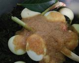 Foto langkah ke 3 dari resep Sayur Daun Singkong & Telur.