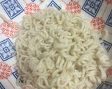 A picture of step 5 of Madrid-Style Ramen.
