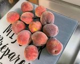 Une image de l'étape 1 de Gâteau aux pêches de vigne et miel.