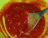 A picture of step 4 of Macaroni hot pizza cake.