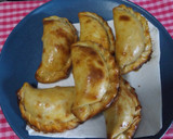 Foto del paso 3 de la receta: Empanadas horneadas de pollo y chistorra casera