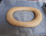Foto del paso 4 de la receta: Roscón de reyes con crema
