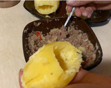 Foto del paso 2 de la receta: Papas 🥔 rellenas de carne molida de res