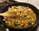 Une image de l'étape 8 de Veau aux olives,tomates et courgette.