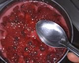 A picture of step 3 of Strawberry Crush And Milkshake.