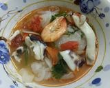 Hình bước làm 4 của món Bánh canh satế tôm mực