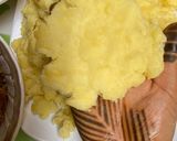 A picture of step 3 of Stuffed potatoes balls.