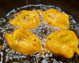 A picture of step 4 of Green Chilli Pakoras.